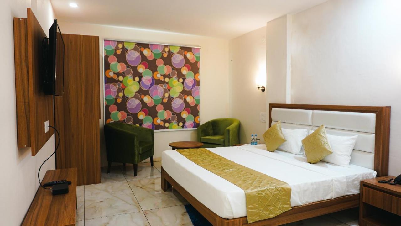 Hotel Northwind, Kharar, Mohali Экстерьер фото