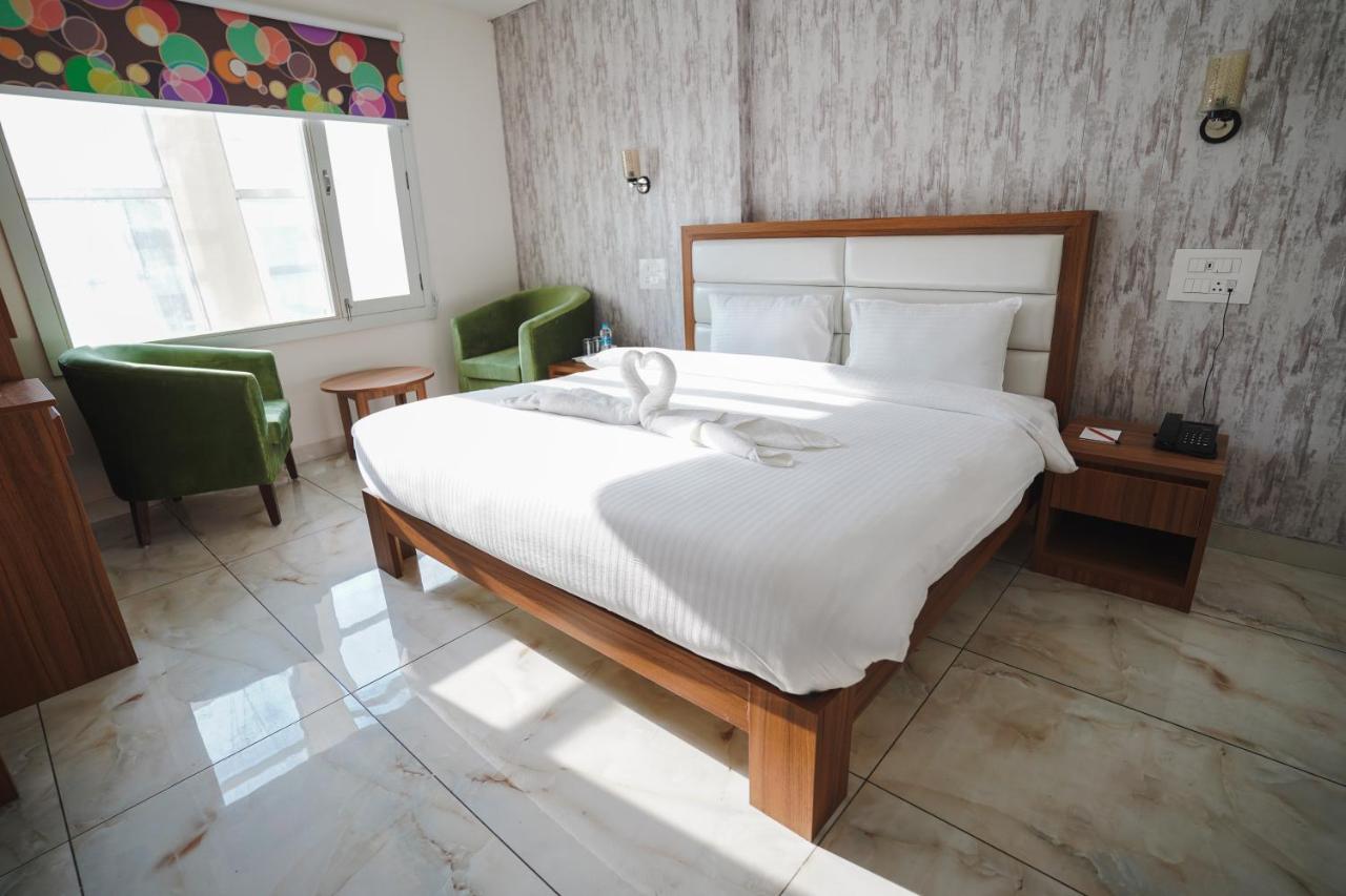 Hotel Northwind, Kharar, Mohali Экстерьер фото
