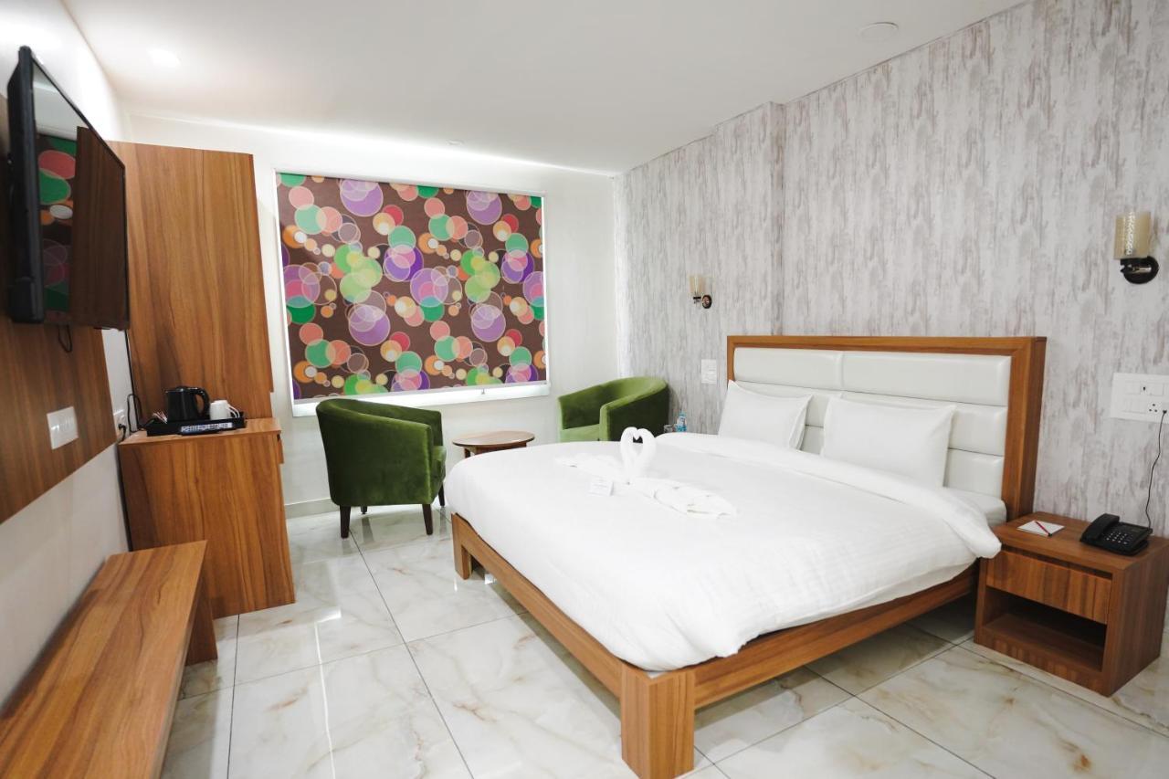 Hotel Northwind, Kharar, Mohali Экстерьер фото