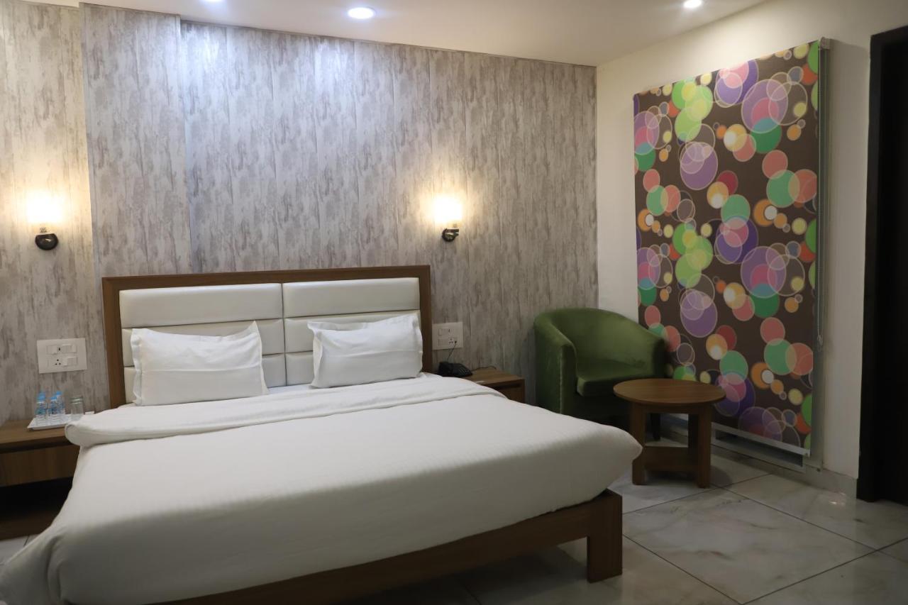 Hotel Northwind, Kharar, Mohali Экстерьер фото