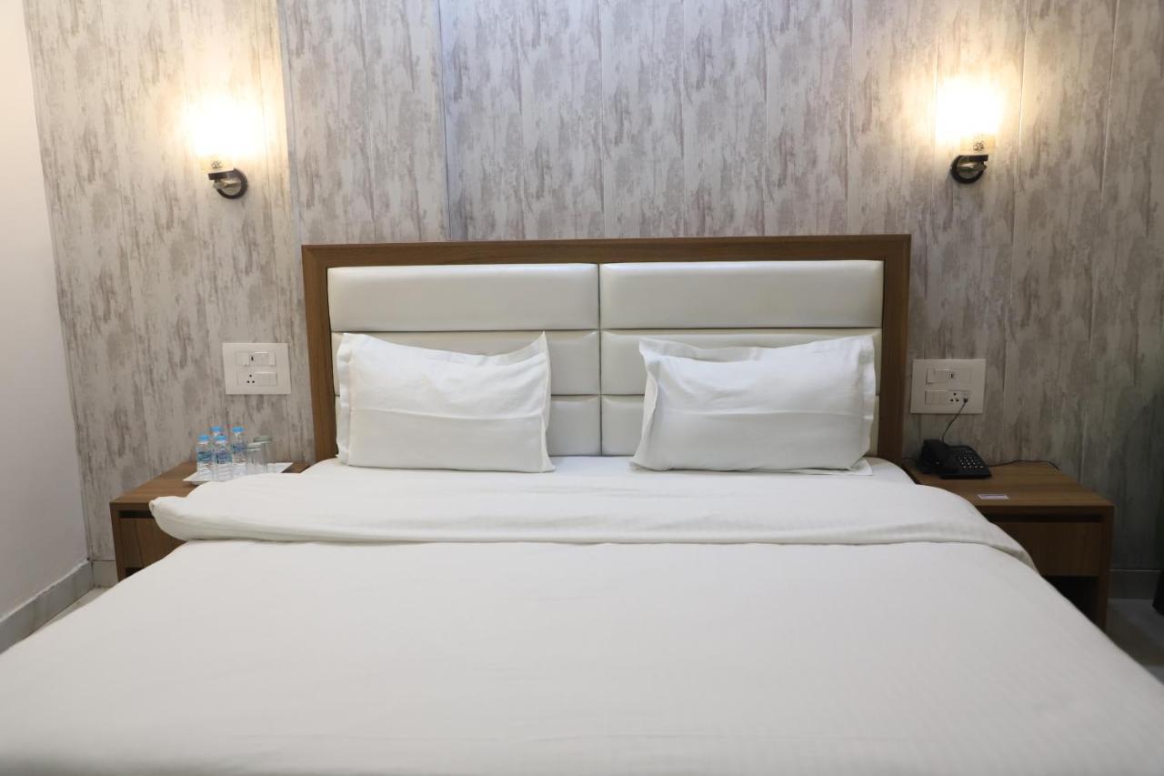 Hotel Northwind, Kharar, Mohali Экстерьер фото